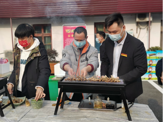 大圣烧烤董事长侯磊表示,大圣烧