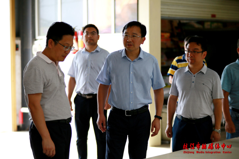 余峰检查指导防汛及文明城市创建工作 - 今日枝江 - 枝江市人民政府