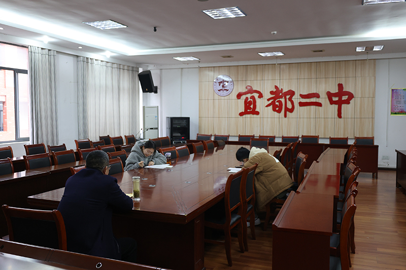 宜都二中同考促教教学相长