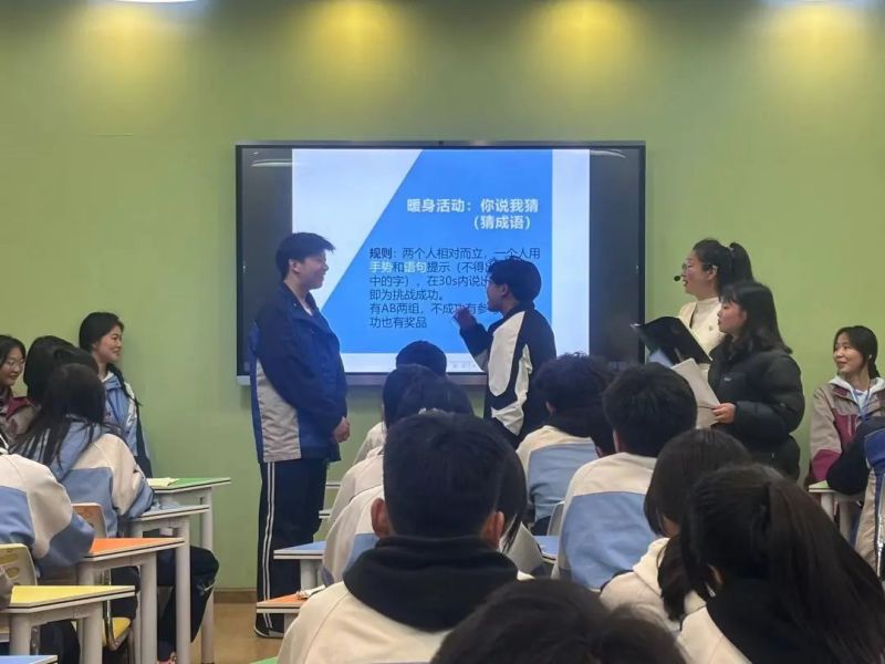 当阳二高朋辈互助相伴成长